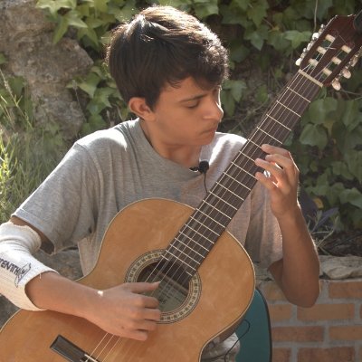 15 y.o
Classical Guitarist 🎸
Musician 🎵🎵

Check my progress: