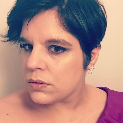 Productrice adjointe au contenu Noovo Info. Journaliste Revue de théâtre JEU. Arts, Formule 1, sports, actualité, mode, bouffe végé.