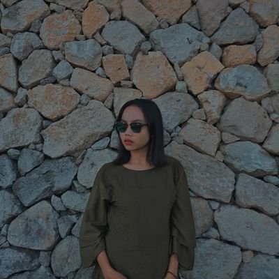 lktnilla's profile picture. TERSUNGKUR   TERBENTUR   TERBENTUK