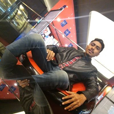 iamrizw4n's profile picture. The shadow proves the sunshine