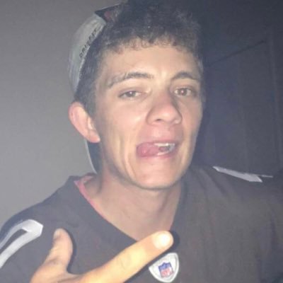 party_poster's profile picture. If my friends say tweet it, I tweet it.