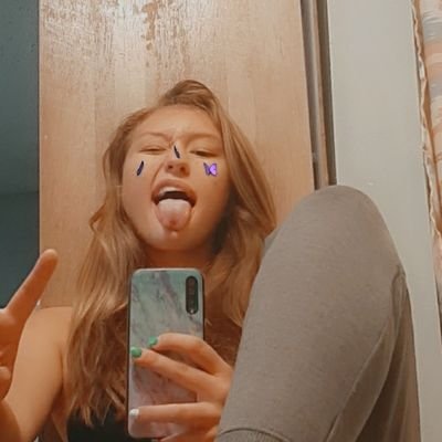 Destiny93035741's profile picture. I just got the app for Wendy's tbh