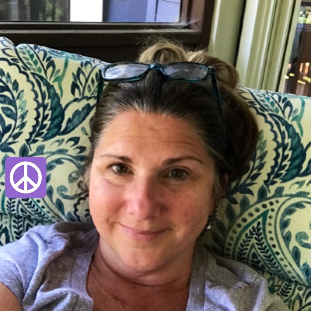 apskee's profile picture. Told i'm deep but more like an inflated beach ball that bounces all over the place. People lover, pet lover, cool sayings lover, growing wanderlust...