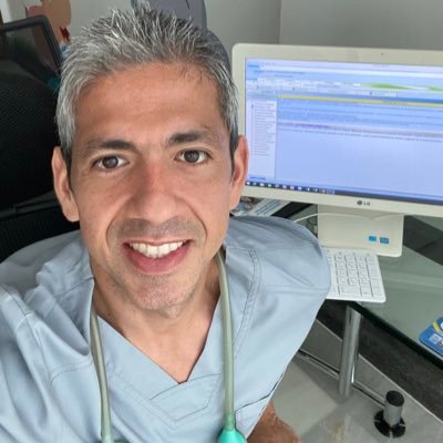 Pediatra 👨‍⚕️... 🏊‍♂️🚴🏻‍♂️🏃🏼Apasionado por el deporte.          Ig @drjaviercorona