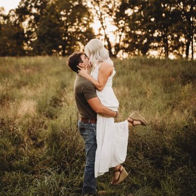 Tjhaleee's profile picture. @PerceptionScott 💍 • Paramedic • 27• 740➡️513༄