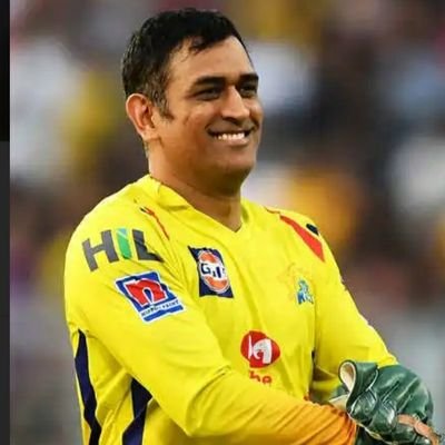 DomnicF69369619's profile picture. loves political comedy, busy man