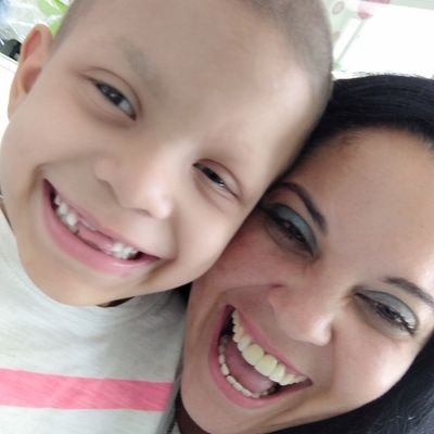 vanessazabala73's profile picture. Da lo mejor de ti siempre.  😉💛💙♥️                     (IG) @fundacionvanza.vanessazabala