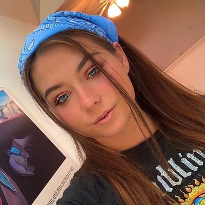 AviaCarter's profile picture. chicks dig the long ball
