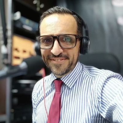 Periodista, Locutor, Especialista en Béisbol, Productor Independiente para Medios Audiovisuales, Director Latina 102.1 fm