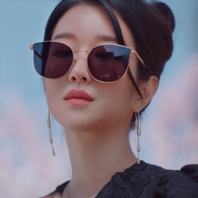 therealtinhtute's profile picture. 😀😀😀