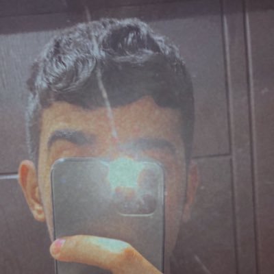 احبك ولو حبك كله تعب انا ابوس تعبك وأحبك اكثر🖤.