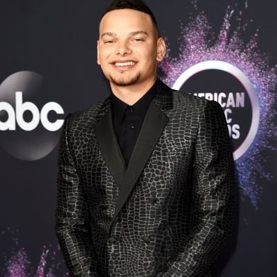 I'm a American country singer guy I fix everything and I sing and if you have any questions please feel free to call me or text me at 6152051717 enjoy my music