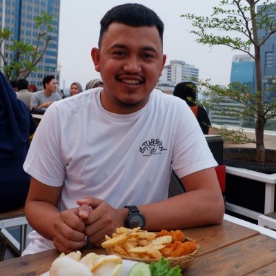 mendoan_kering's profile picture. @KOPHI_,@KOPHIYogya,@Jendelajakarta ,Environmental Engineering Assistant,Pejuang Senyum Community, Rio shop n celuller,anzen leader,HSE. https://t.co/GS0CMK3U3X