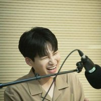 새로우니 (@h5iukcmvy4jwjoh) 's Twitter Profile