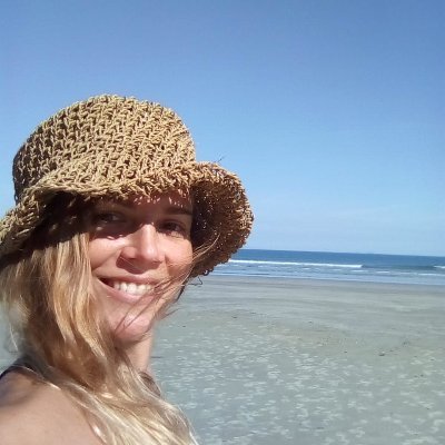 Argentina, marplanauta. Comunicadora Social, Viajera y profe. Autora de https://t.co/8tPuQgipg7