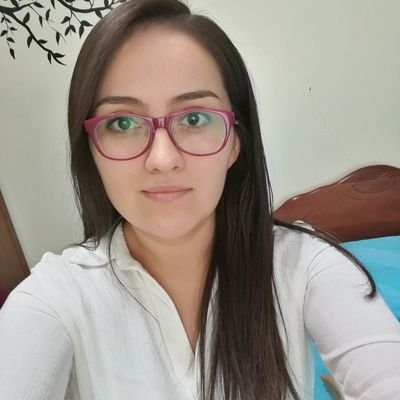 Licenciada en Gastronomía, amo la fotografía, amo leer y el Taekwondo.