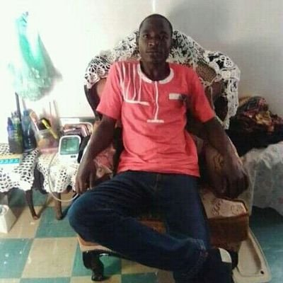 OtienoRolly's profile picture. Humbled at his feet.....