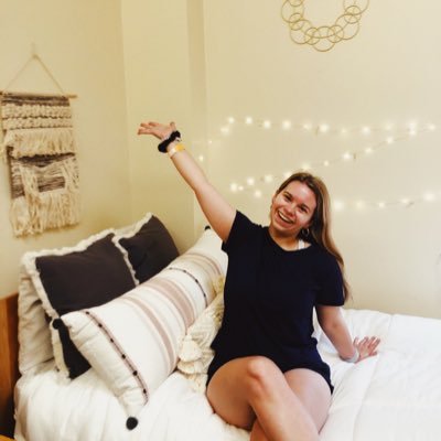 Oliviag85865066's profile picture. Comp 1 Twitter