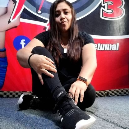 Locutora versatil y cantante de jingles - contacto fabyradiochetumal@gmail.com -Escúchame por el 99.3 fm