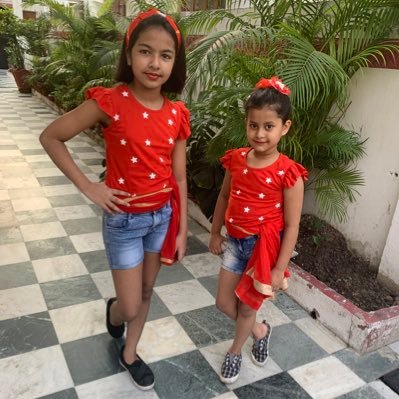 Nishakedia19's profile picture. 