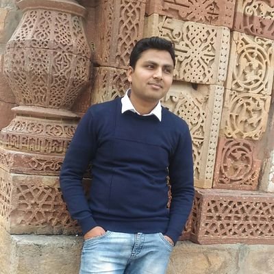 कभी चराग़ ए सहर को भी हम बुझाते नहीं,
कि जिससे काम लिया हो उसे भुलाते नहीं।
Engineer by occupation, poet by choice.