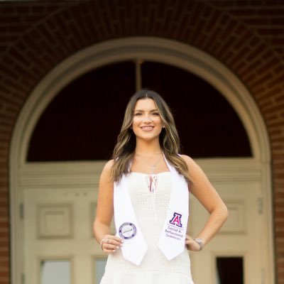 itsSophiaSeeno's profile picture. She, Her