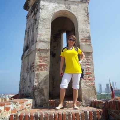 LauraYayeta's profile picture. Feliz con Todo lo que Me Da La Vida...