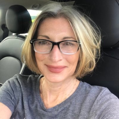 applearis's profile picture. 