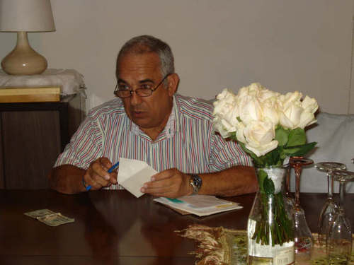 garlu64's profile picture. 