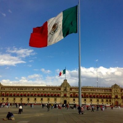 Por la Cuarta Transformación de la vida pública de México. Por el bien de todos, primero los pobres.