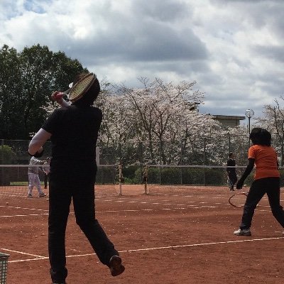 木津川市スポーツ協会に所属するソフトテニスクラブです。メインコートは南加茂台塚穴公園コートです。練習や教室の様子、試合のお知らせ等を発信して行きます。