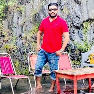 ishayanakmal's profile picture. 