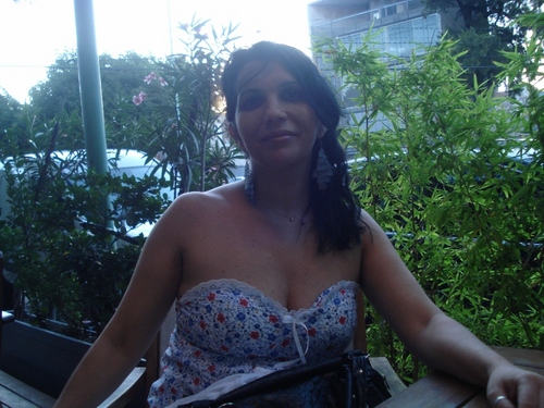 NadineAugusta's profile picture. Casada, duas filhas, Administrativa e estudante de ciências Políticas.
Nuñes, Buenos Aires.