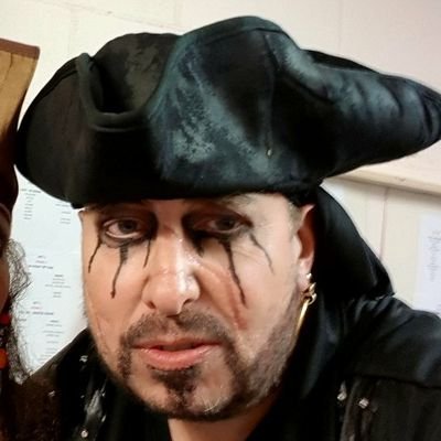 IT geek, pilot, musician. Common sense practitioner. Pedant. Oh, and occasional pirate. @Garyseconomics is the most important voice today