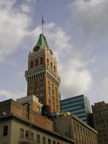 oaklandtonight's profile picture. A curated arts, events, and dining feed