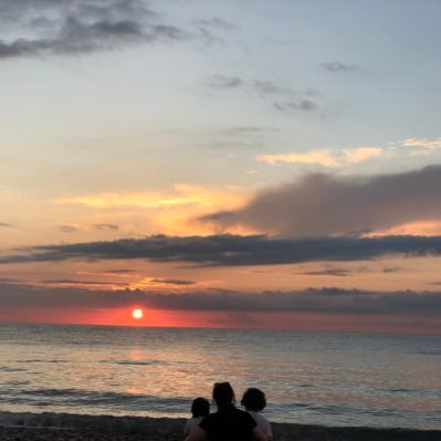 tweetnur1's profile picture. 