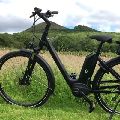 Ebikes no longer for hire on the Skirrid, Abergavenny (insurance became too spenny). Mostly sunsets and pretty clouds.