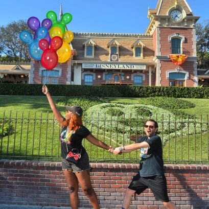 We're a Disney & Travel loving💖 couple fueled by our Spirit of Adventure🎈🌎