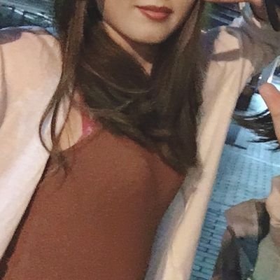 fUuX33Zp2ciEPE9's profile picture. 新卒1年目/営業女子/仕事つらいから愚痴や病み発散/ポジティブな人尊敬します/優しい人、そういう空気の人に勝手に近づきますがご了承下さい/勝手に共感して勝手にリツイートします