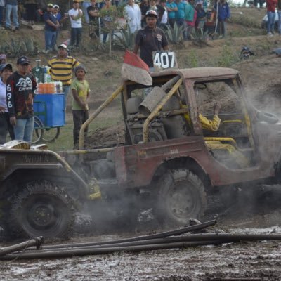 chrisponce1983's profile picture. El 4x4