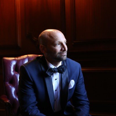 mikikian's profile picture. Entrepreneur, problem solver, and curious.