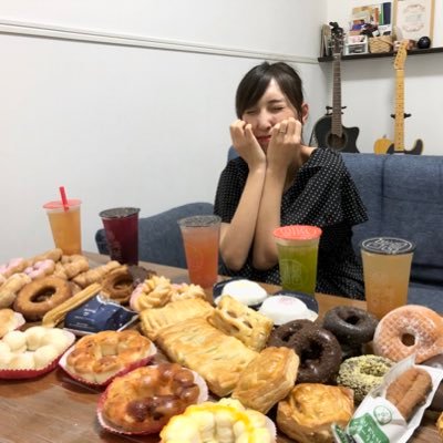 ricegaaal's profile picture. ノット短気♡明るく元気よく！！
元九女 軽音 社会人3年目
息抜きは酒飲むこと