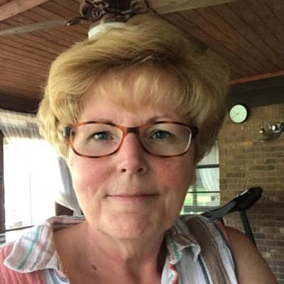 Jeannette2299's profile picture. 