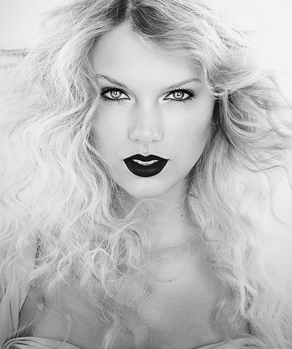 I absolutley ADORE @taylorswift13 she is such an inspiration to me! She is the most talented & beautiful human being ever!...♥