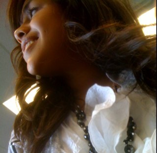 Chic_Momo's profile picture. There is nothing either good or bad, but thinking makes it so.        - William Shakespeare