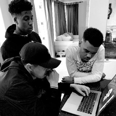 Artist + Creative Director + Graphic designer for @GGYOUNGBOY ~ NEVER BROKE AGAIN ® @DaBabyDaBaby ~ BILLION DOLLAR BABY ®
Founder of Too-Heavy®