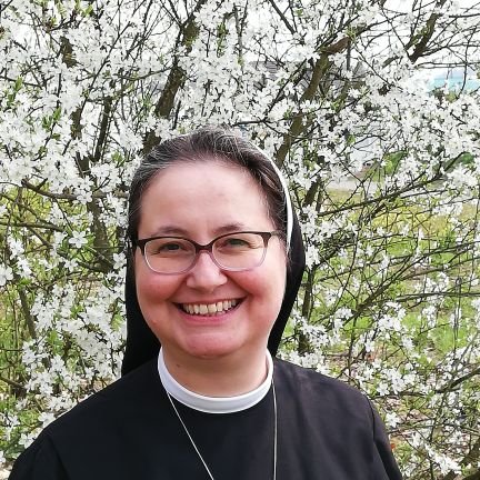 SuorCristina Profile Picture