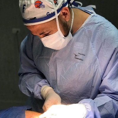 Thoracic Surgeon at The Ochsner Clinic | Trained at Rutgers, MSKCC, & Ohio State | Music Aficionado | Sports over-enthusiast: Go Heat! Gators! Dolphins! Fish!