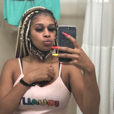 I DO NOT COLLAB DONT ASK🌈 yo bitch and yo nigga favorite page🤪I DONT COLLAB STOP ASKING‼️