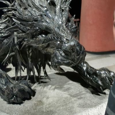 alkharib_com's profile picture. محارب بسلام ومحب للسلام